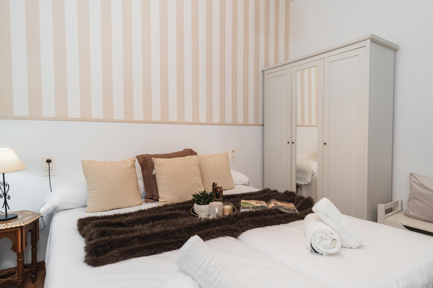 Tuguest Marques De Falces Apartments Гранада Экстерьер фото